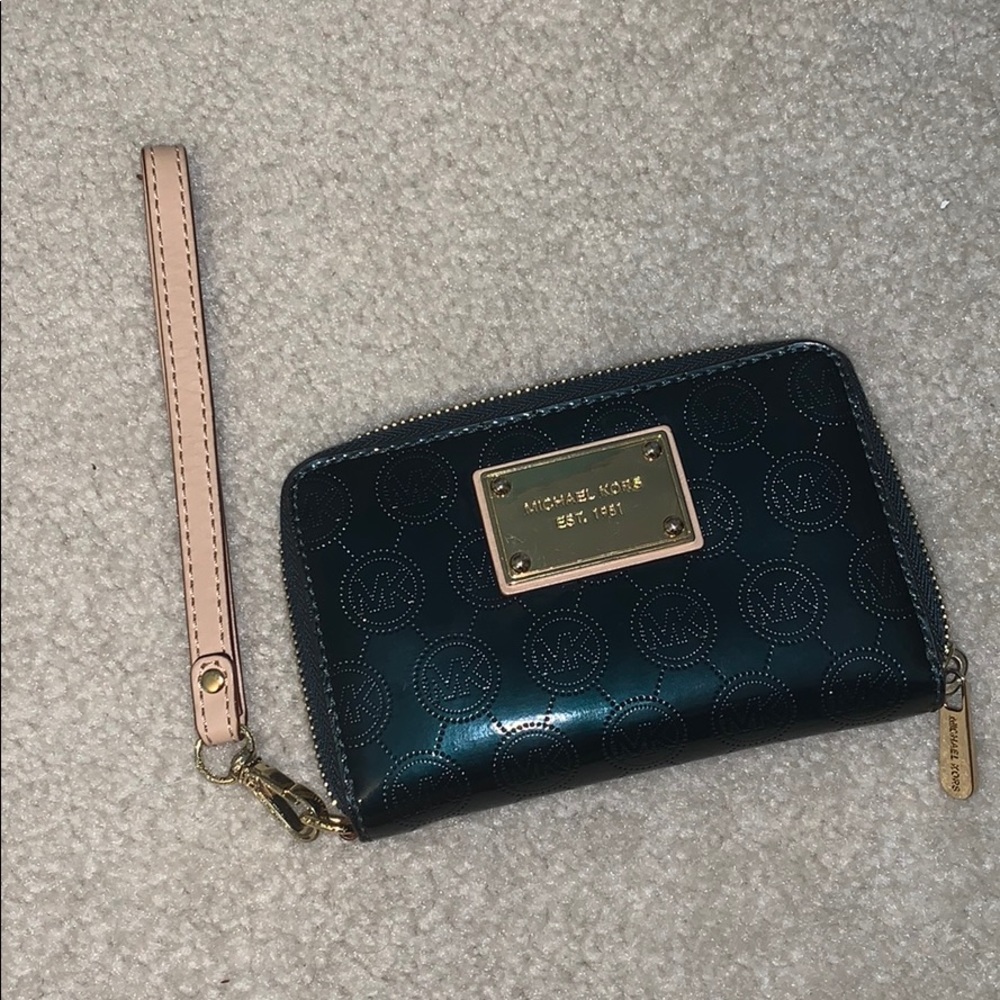 Michael Kors wristlet